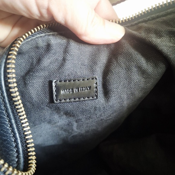 Vintage Burberry Black Pebbled Leather Hobo Shoulder Bag - Picture 10 of 16